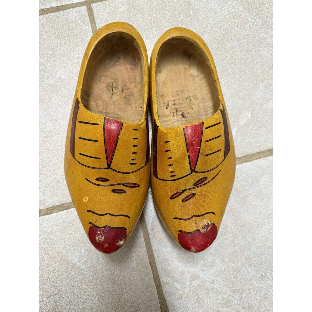 VINTAGE~WOOD~DUTCH CLOGS~TRADITIONAL SHOES~COLORFUL~HOLLAND